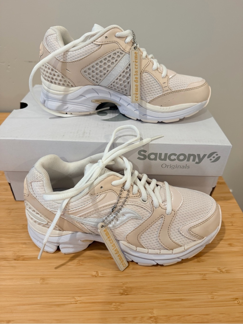 Saucony Women's Cream ProGrid Triumph 4 ‘Galentine’s Day’ Running Sneakers US 5